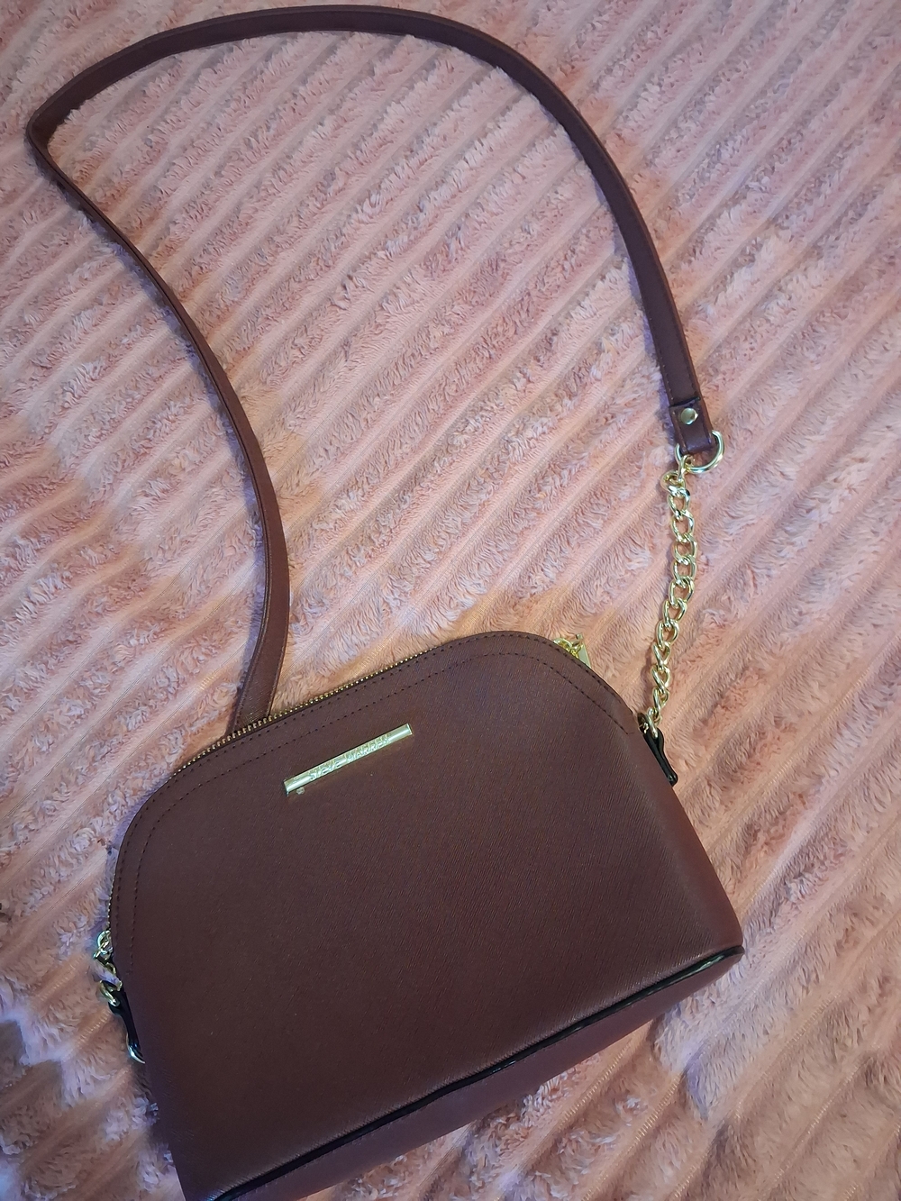 Classic Brown Women's Crossbody Bag with Gold Chain Accent